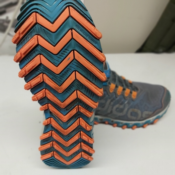 Adidas Vigor tr women's size 10 - Picture 6 of 9